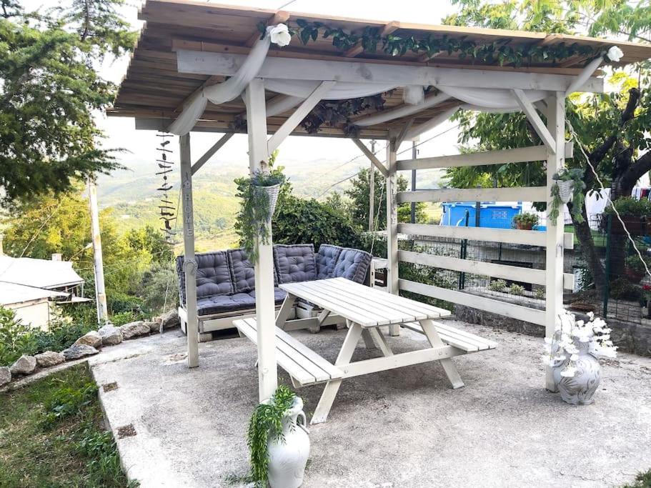 Biancofino Rooms San Valentino in Abruzzo Citeriore Exteriör bild